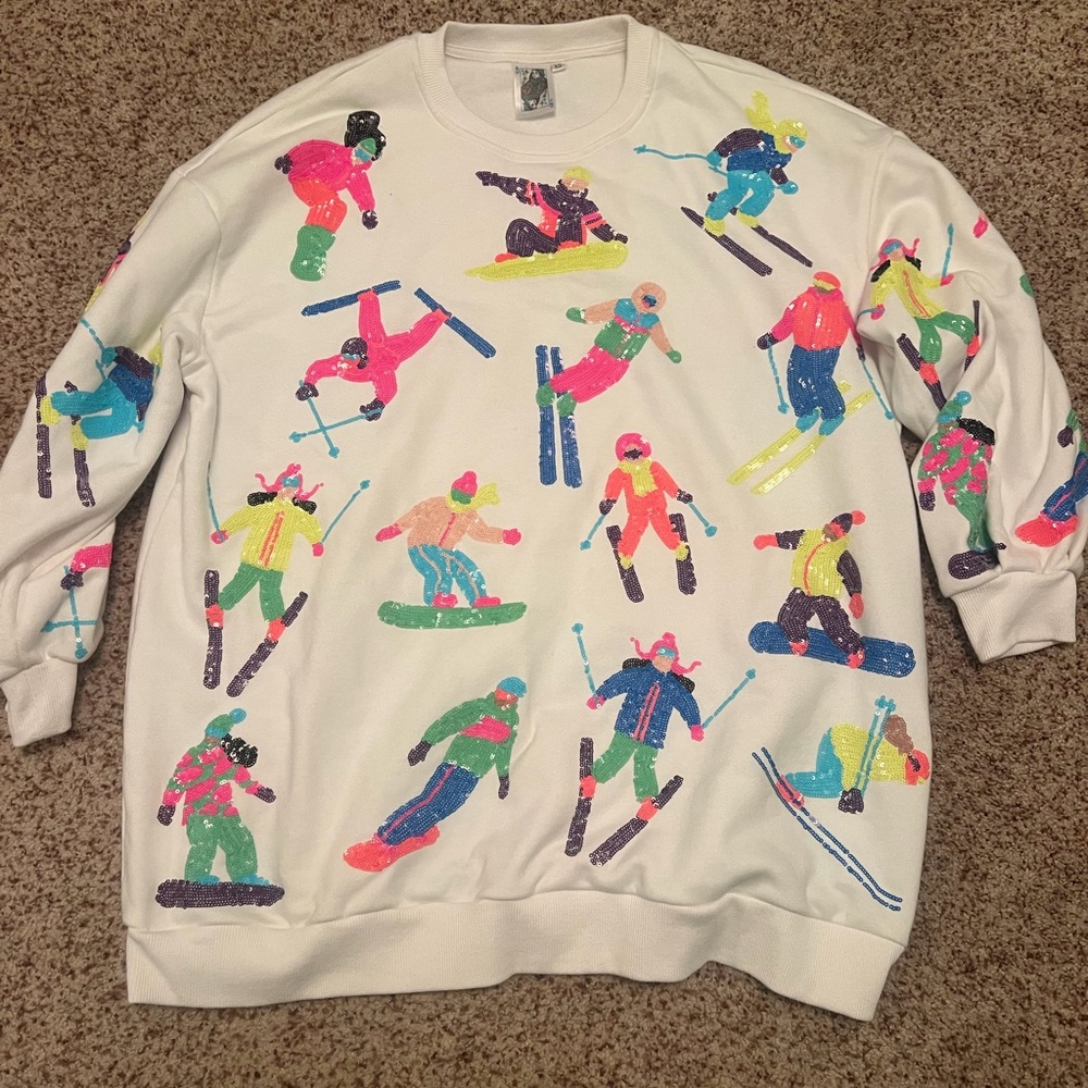 EUC Queen of Sparkles Ski ⛷️ sweatshirt/tunic xs